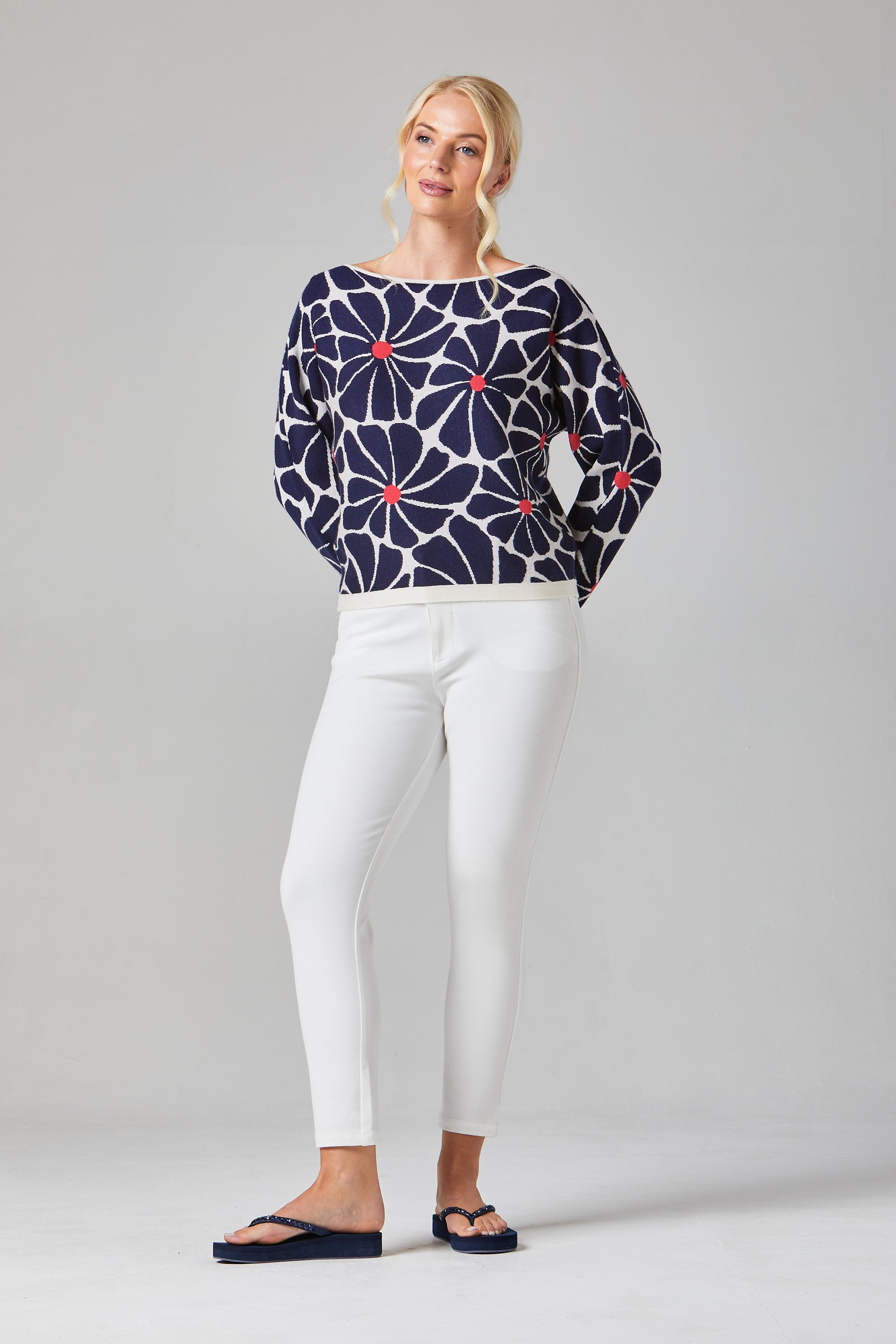 Daisy Pullover