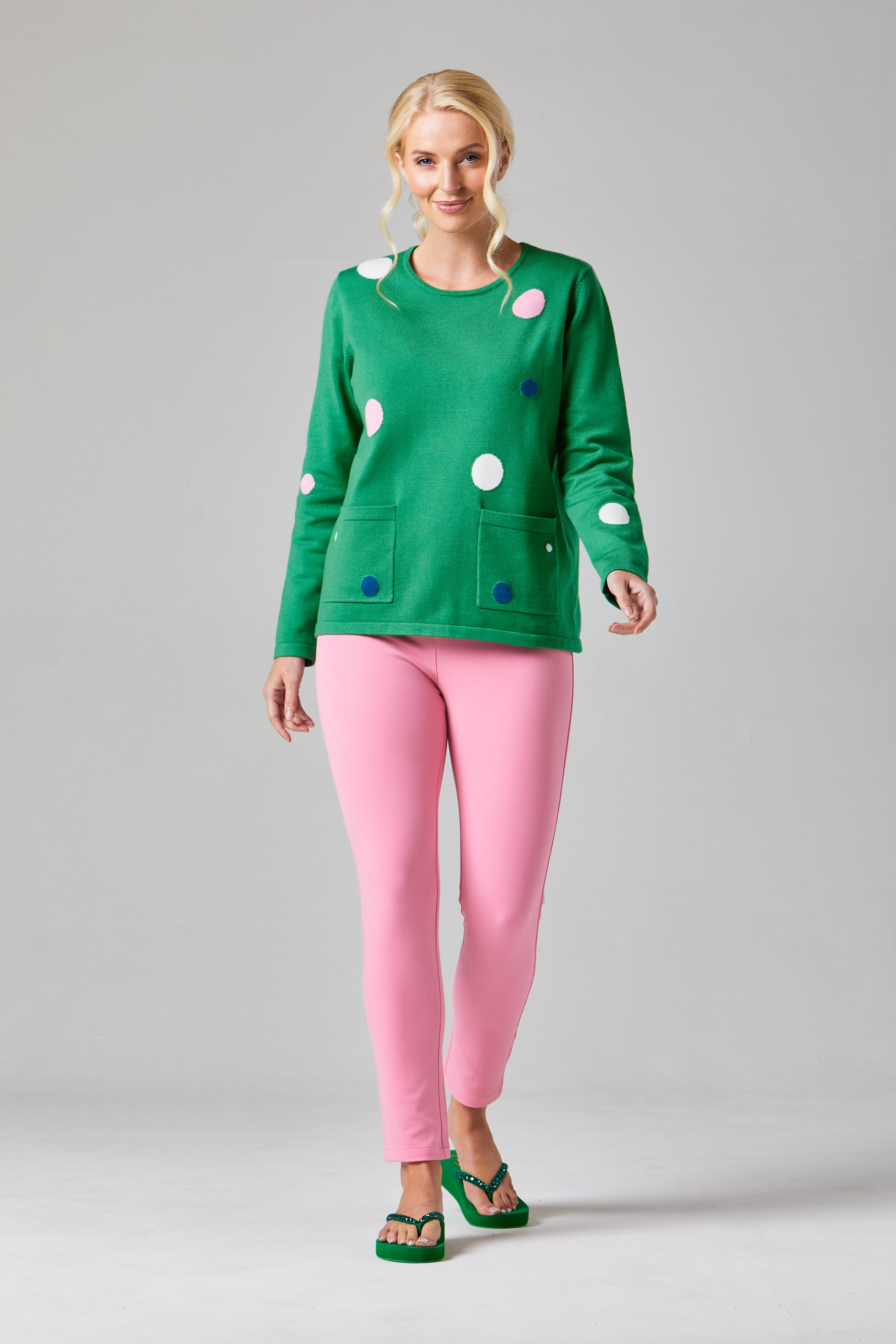 Nicola Pullover
