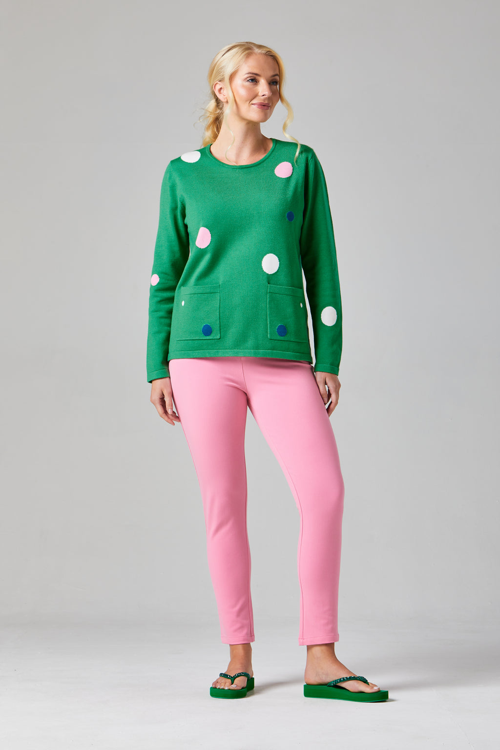 Nicola Pullover