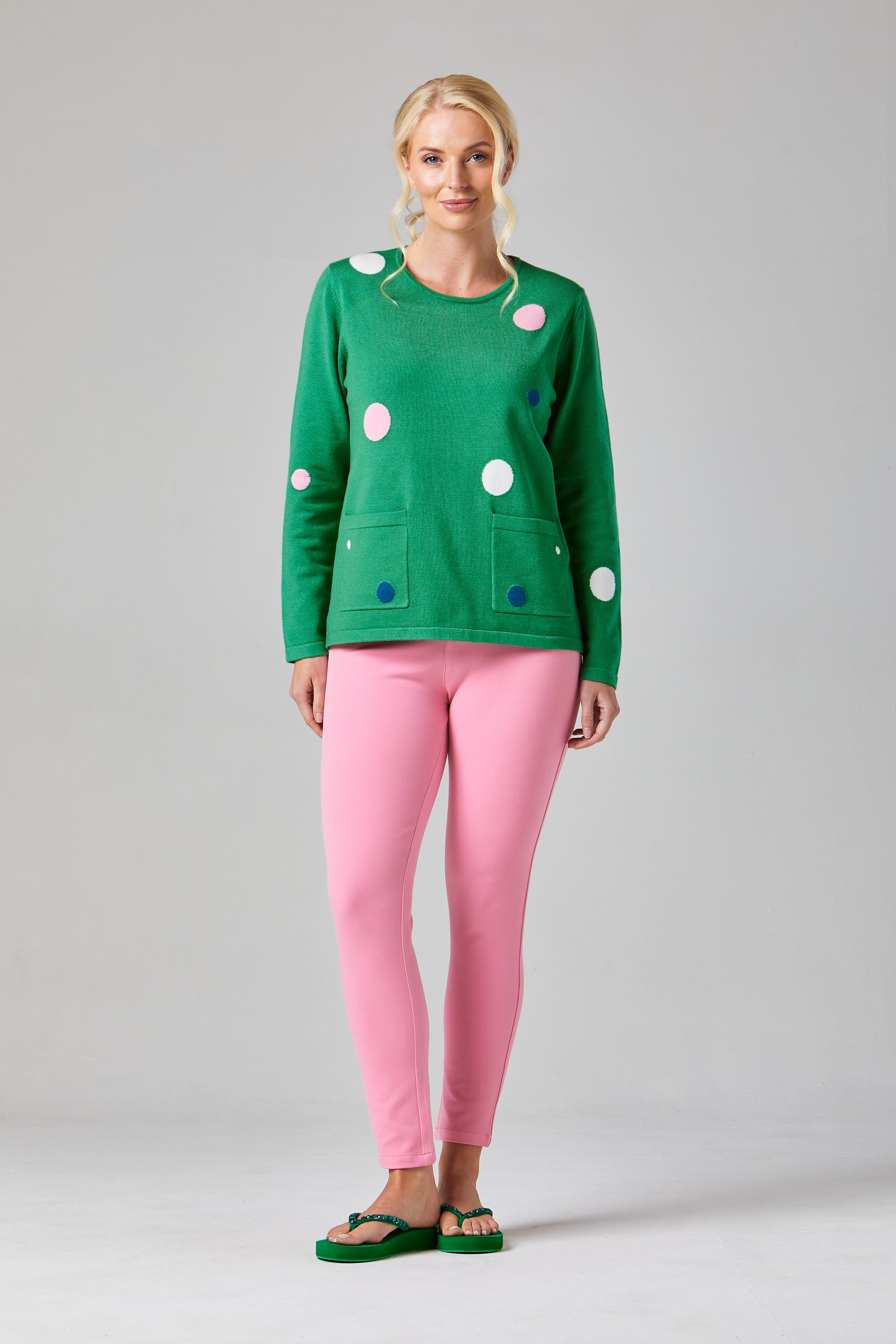 Nicola Pullover