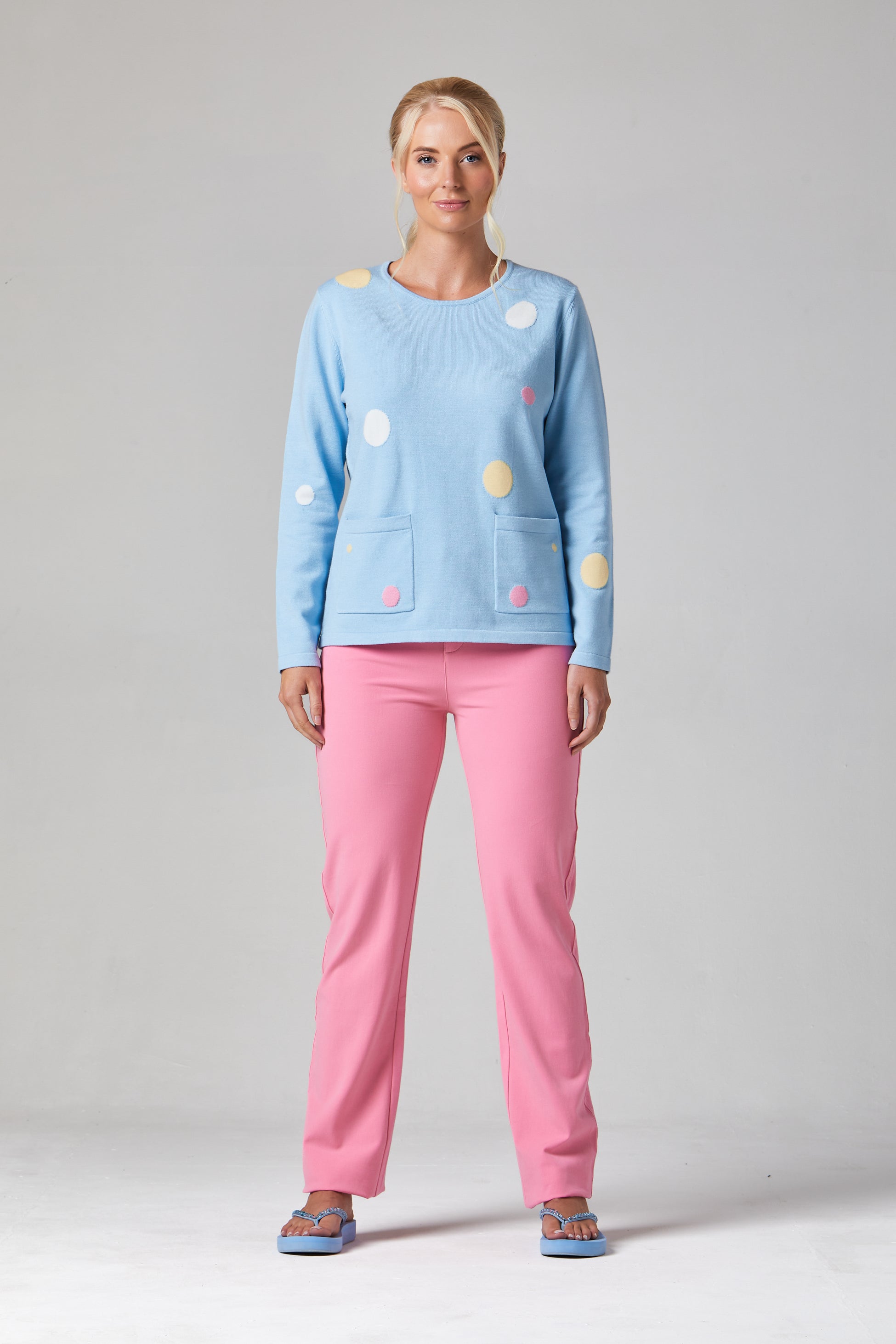 Nicola Pullover