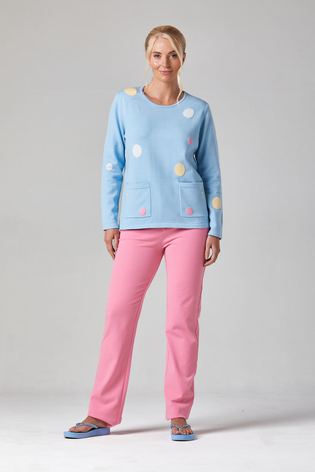 Nicola Pullover