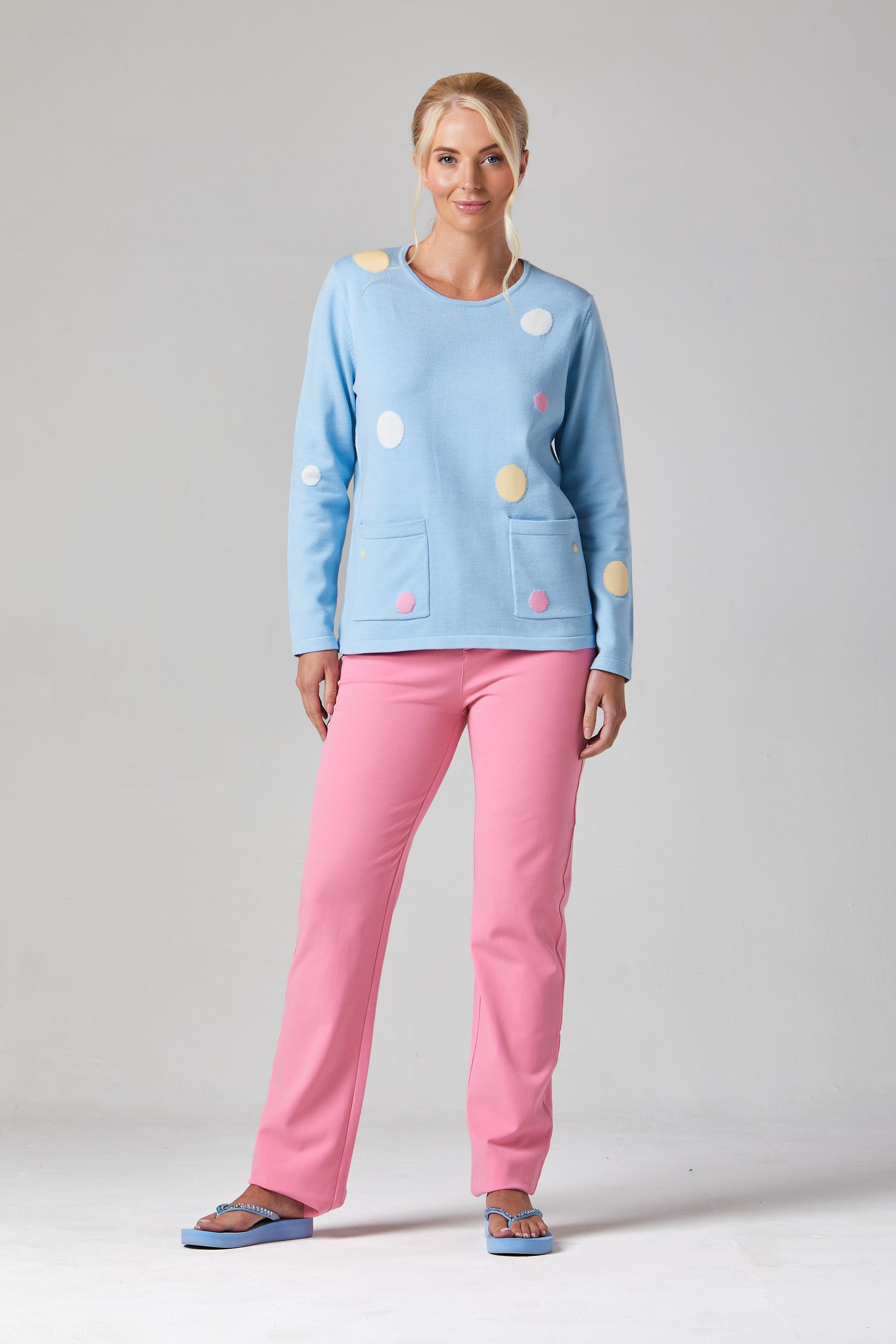 Nicola Pullover