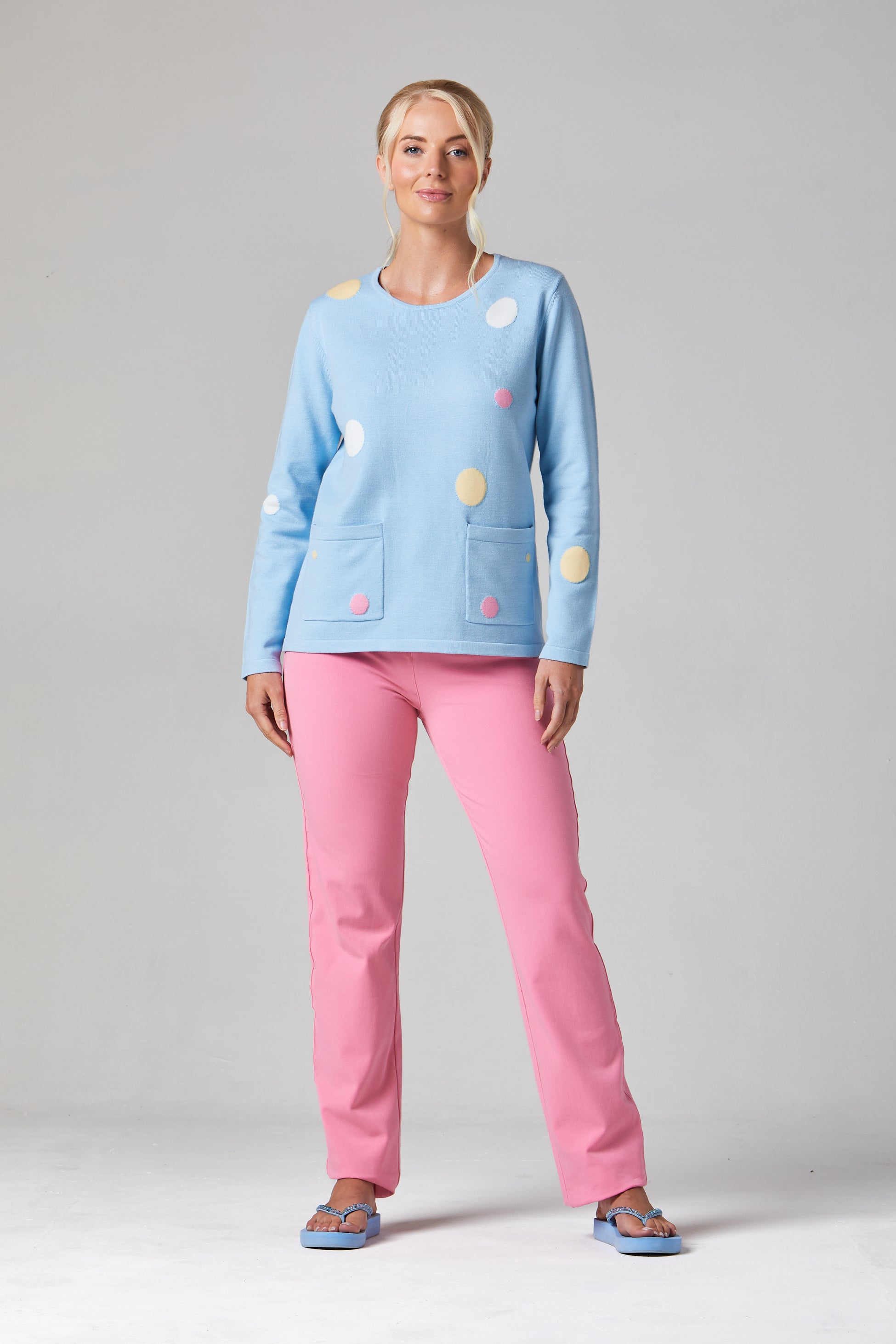 Nicola Pullover